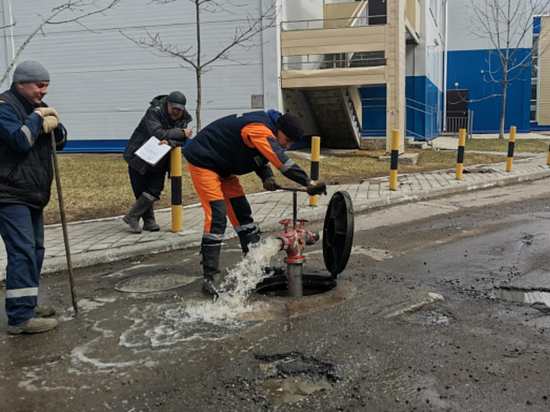 В Хабаровске проверили состояние пожарных гидрантов