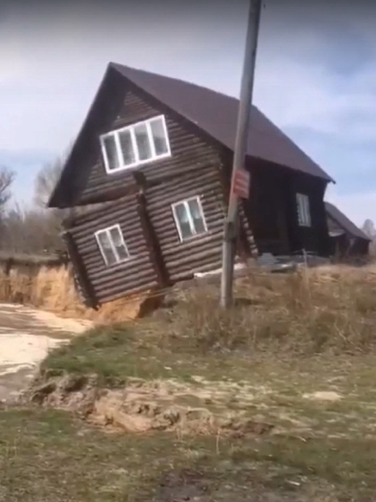 Двухэтажный коттедж норильчанина смыло рекой во Владимирской области