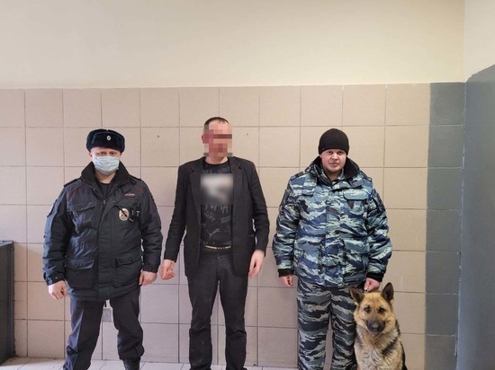На улице Зубковой в Рязани мужчина угрожал ножом бывшей жене