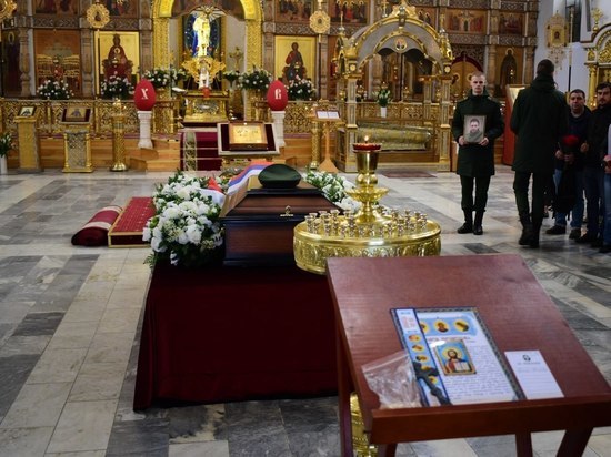 В Твери состоялось прощание с Виктором Петровым, погибшим в зоне СВО
