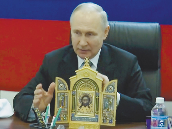 Пасхальный подарок Путина: икона принадлежала генералу, который внедрил «трехлинейки»