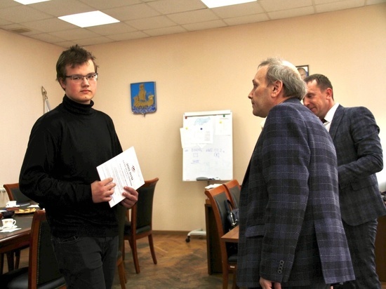 Школьник из Костромы получил премию в 30 тыс рублей за изучение муравьев