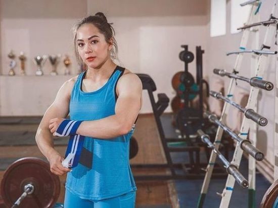 Омская штангистка-чемпионка рассказала о спортивной карьере и опровергла стереотипы