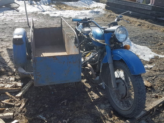 В Онежском районе мотоциклист врезался в столб
