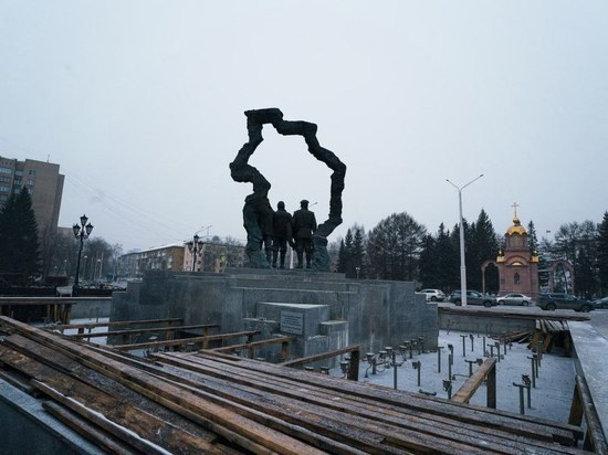 Специалисты готовят кемеровские фонтаны к запуску