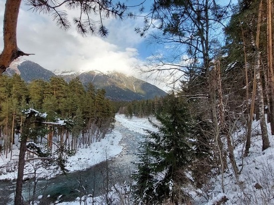 В Кабардино-Балкарии ожидается сильный грозовой ливень и наводнение