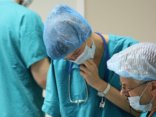 Желудок из грудной клетки вернули на место пациентке подмосковные врачи