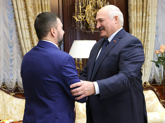 Лукашенко пообещал ДНР помощь, но его заподозрили в двойной игре