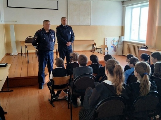 Учащимся Ямбирской школы Шацкого района рассказали о соблюдении ПДД