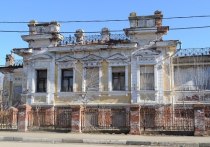 По легенде, дом построили для размещения в Можайске императора Николая II

