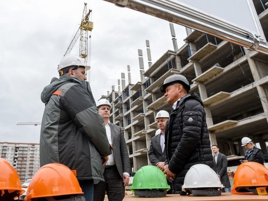 Курский губернатор остался доволен ходом строительства ЖК «Солянка Парк»