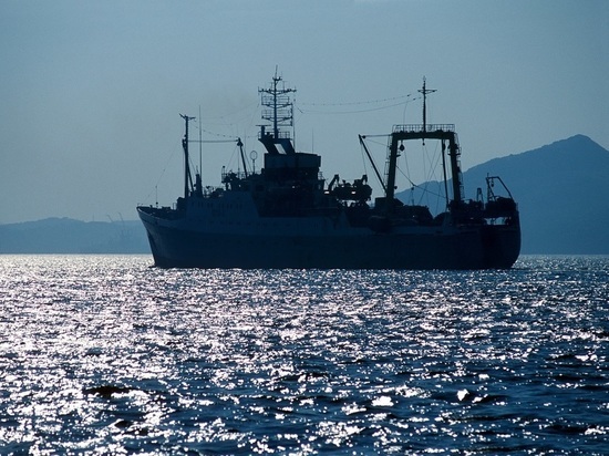 IntraFish: траулер Taurus успешно преследовал ядерную субмарину США