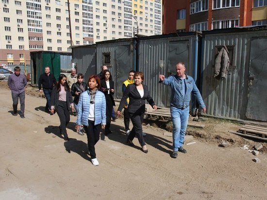 Мэр Рязани Сорокина встретилась с подрядчиком строительства детского сада в Семчине