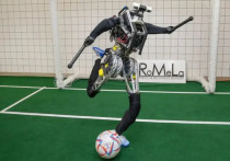 Студенты инженеры-механики из школы Самуэли Калифорнийского университета в Лос-Анджелесе разработали первого в своем роде робота-футболиста. «МК-Спорт» расскажет о нем подробнее. 