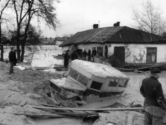 В столице Украины более 60 лет назад затопило Бабий Яр, погибли полторы сотни жителей