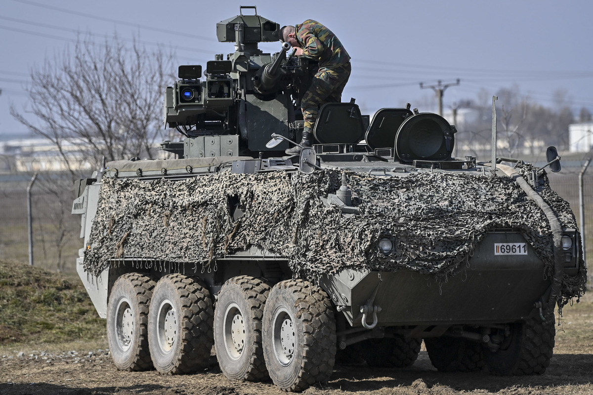 Военный осведомитель»: западная техника разочаровала украинских военных - МК