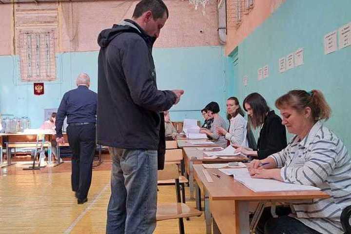 В Костроме началось голосование по дополнительным выборам депутата