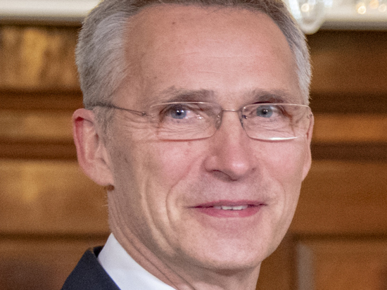 Столтенберг: союзники в "Рамштайне" обсудят поставки Украине различных типов самолетов