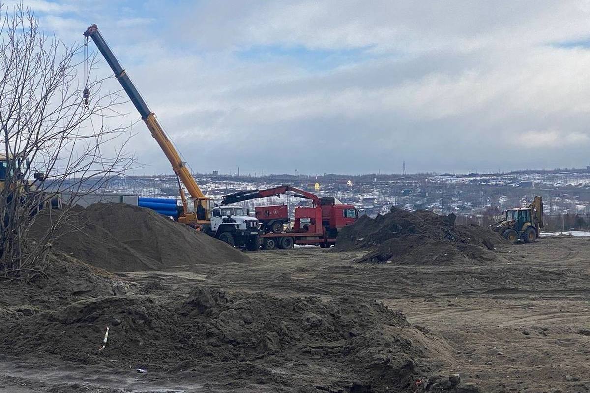 Прокладку трубопровода от Минькино до Дровяного завершили в Мурманске - МК  Мурманск