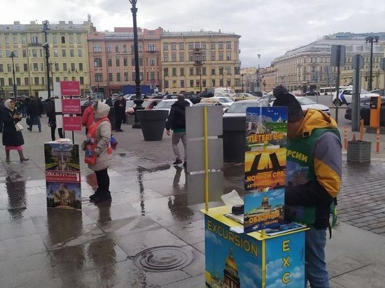 На площади Восстания и Невском проспекте не осталось точек экскурсоводов-нелегалов