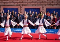 Посольство Албании в Москве опубликовало сообщение, которым известило об отмене введенного в 2021 году «летнего» безвизового режима для россиян, действовавшего ранее с мая по 30 сентября