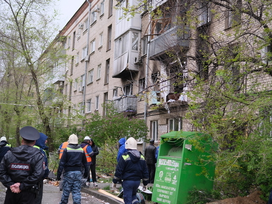 В Волгограде в дом после взрыва газа вернули воду и электричество