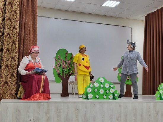 «Серебряные» волонтёры презентовали пасхальную сказку воспитанникам СУВУ