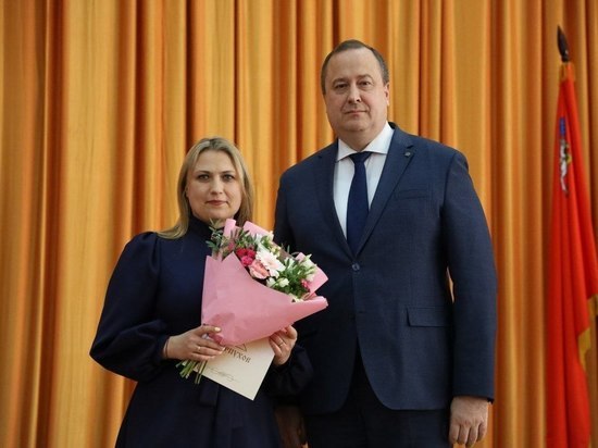 В Серпухове наградили работников муниципального самоуправления