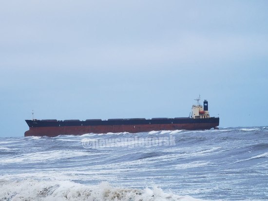 Морспасслужба, «Экоспас» и буксир вышли на помощь сухогрузу КС HODONG у берегов Сахалина