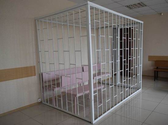 В Курской области суд привлек 64-летнего пенсионера за пропаганду нацистской символики
