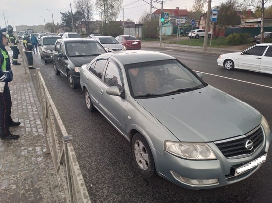 В Орле в тройном ДТП пострадала женщина