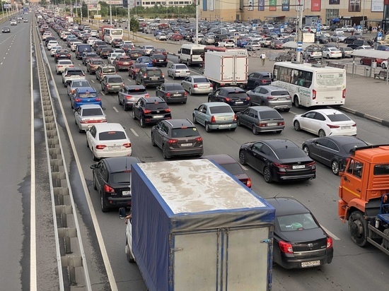 На Московском шоссе в Рязани образовалась пробка из-за отключения светофора
