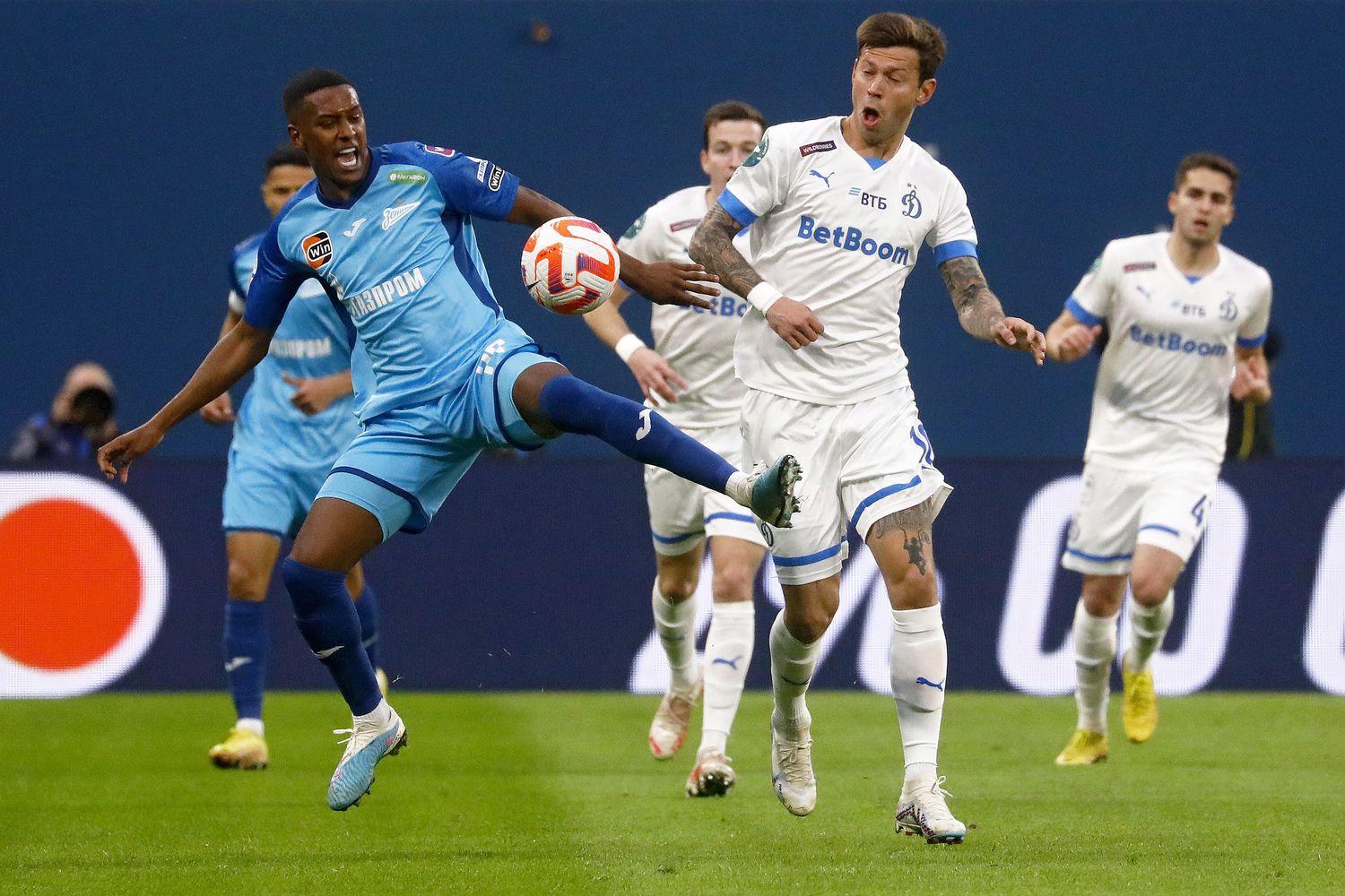 Double and Malcolm's assist: how Zenit defeated Dynamo in the RPL match