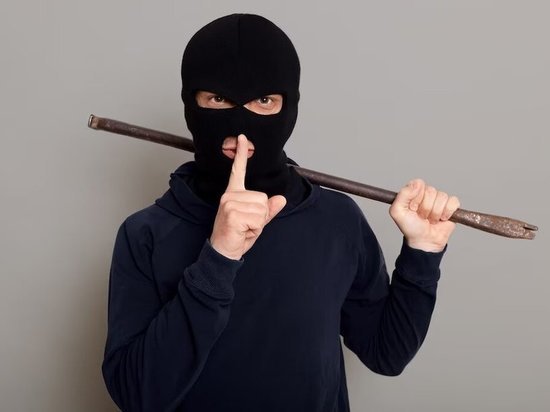 В Красноярске кладовщик «заболел» после ограбления офиса, в котором работал