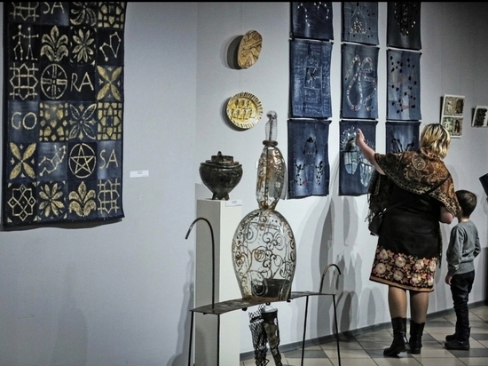 В Липецке последний день работает выставка «Рукопись, найденная в Сарагосе»