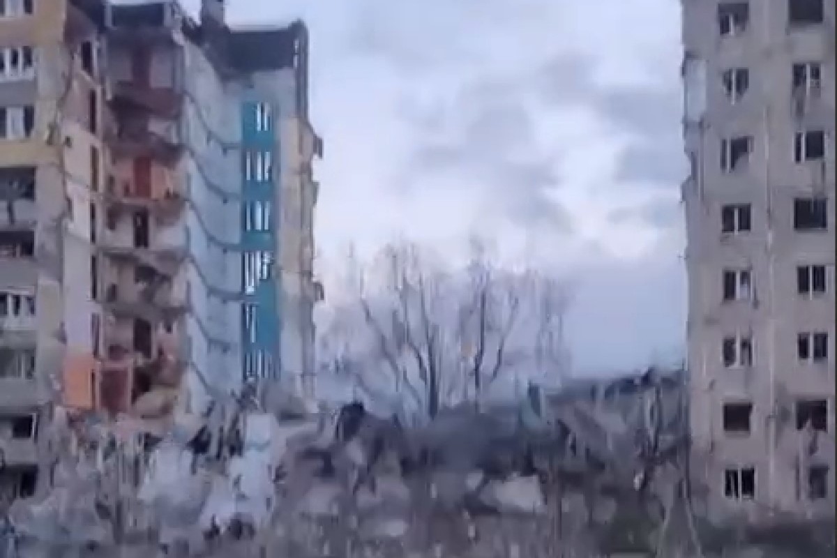 Military correspondents: In Vugledar, "smart bombs" are demolishing high-rise buildings turned into bases of the Armed Forces of Ukraine