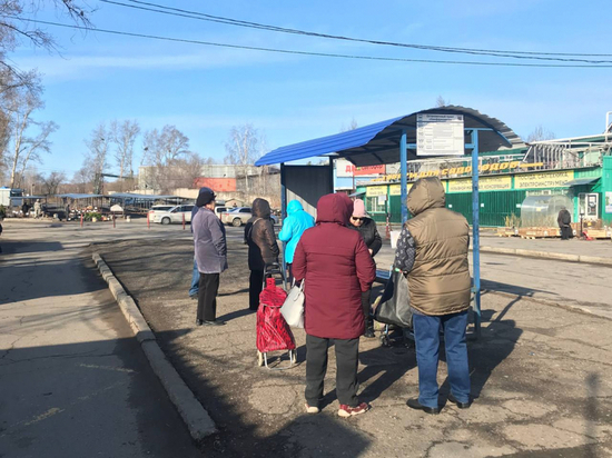 Первые дачные автобусы отправились по маршрутам в Хабаровске