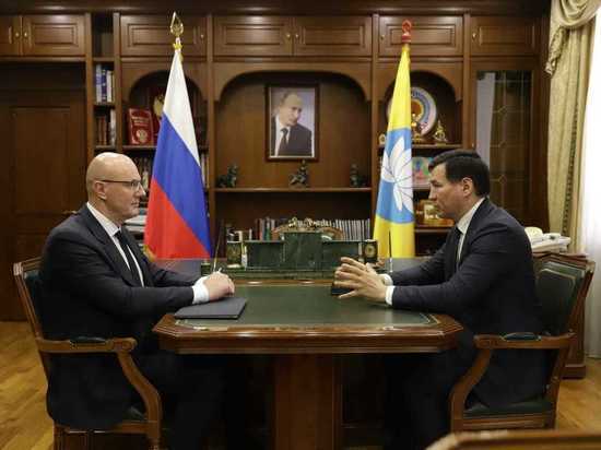 Глава Калмыкии Бату Хасиков и Заместитель Председателя правительства Дмитрий Чернышенко провели двустороннюю встречу