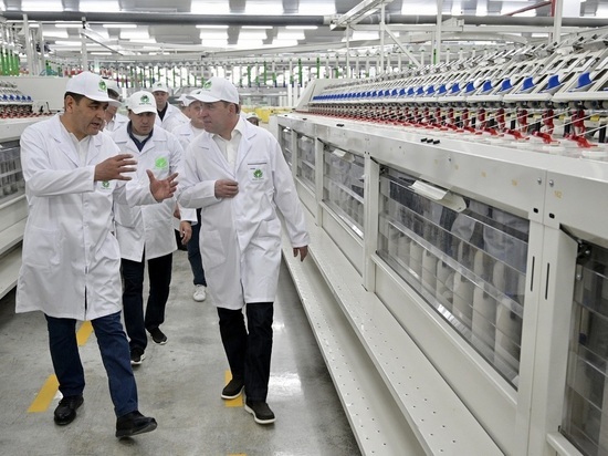 Евгению Куйвашеву презентовали ферганские предприятия, продукция которых востребована на Урале
