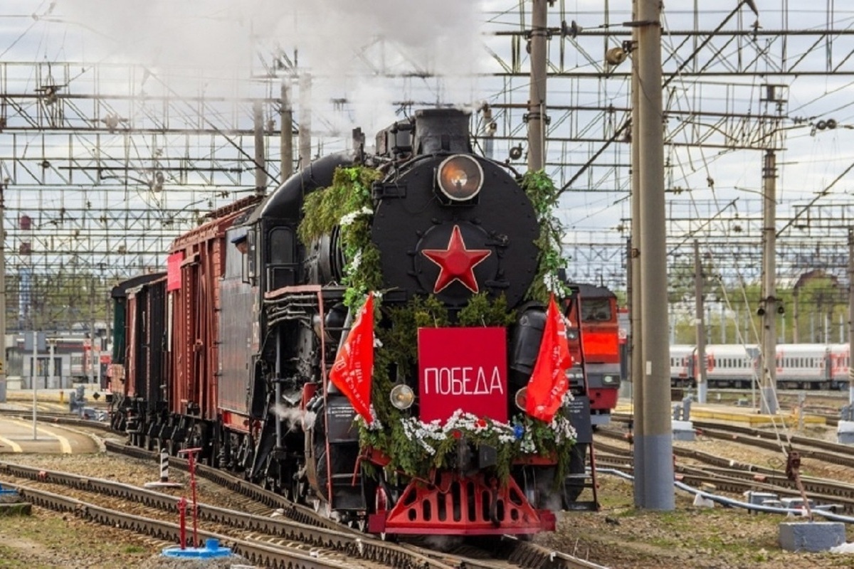 Ретропоезда «Эшелоны Победы» сделают остановки в Свердловской области - МК  Екатеринбург