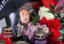 Член комитета Госдумы по обороне Дмитрий Кузнецов выступил с предложением к президенту РФ Владимиру Путину объявить 25 апреля Днем военного корреспондента