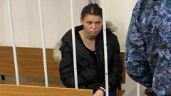 Арестована москвичка, убившая новорожденного сына в туалете электрички: видео из суда