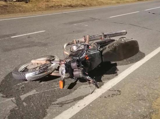Мотоциклист без шлема разбился в Карымском районе