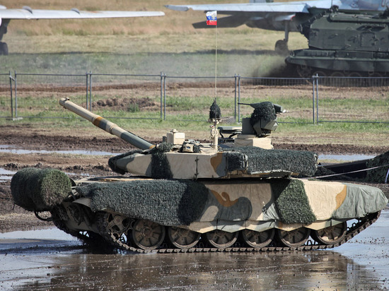 Т-90М "Прорыв" уничтожил украинский Т-80, приблизившийся к российским позициям