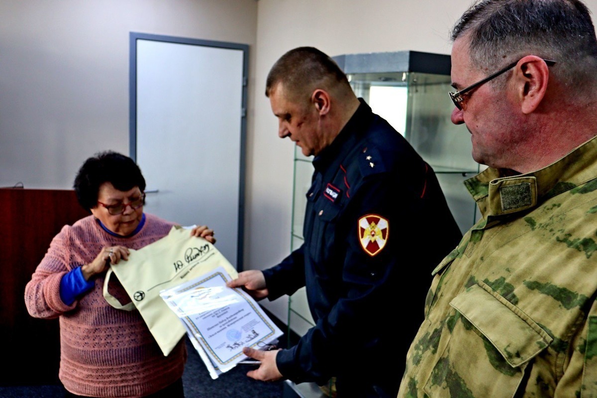 Памятник Рытхэу в Анадыре