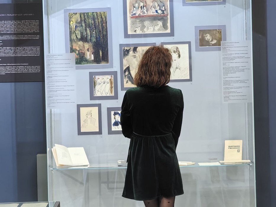 Вдохновение от женщин Серебряного века: уникальная выставка проходит в Хабаровске