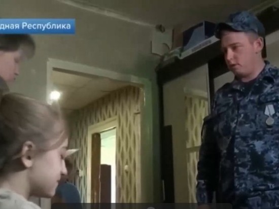На федеральном канале рассказали, как сартовец спас ребенка в зоне СВО