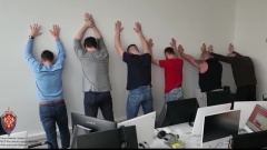 ФСБ задержала организаторов подпольных колл-центров в Москве: видео
