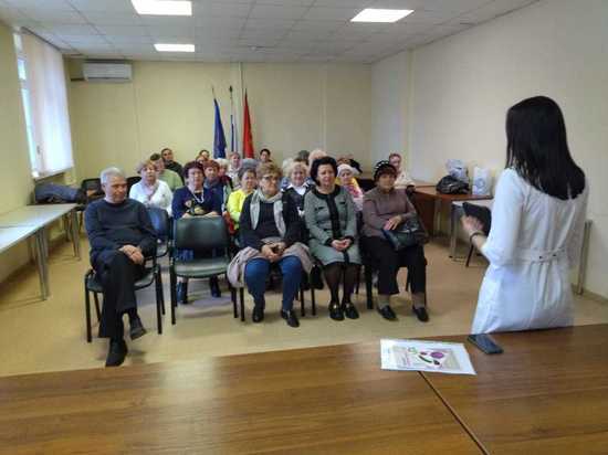 В столице Кубани для представителей старшего поколения провели лекцию эндокринолога
