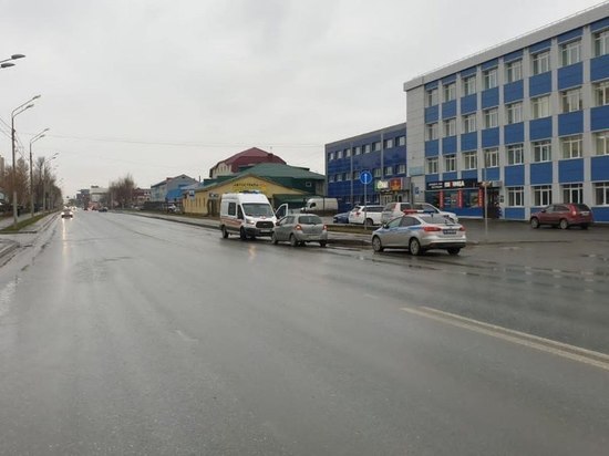 Автомобиль Toyota Vitz сбил девочку в Южно-Сахалинске